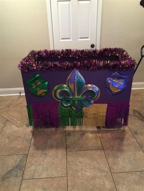 Pin by Rachele Williams on Mardi gras float | Mardi gras parade float ...