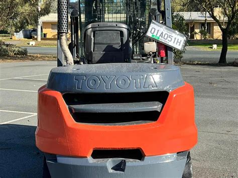 Toyota 40 8fd50n 5 Ton Forklift