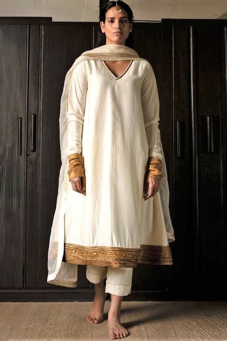 Buy Ivory Chanderi Hand Embroidered And Anu Handwoven Anarkali Pant