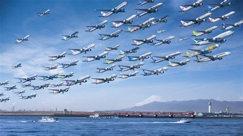 世界中の空港で撮影、1日に離着陸する膨大な数の飛行機を1枚にまとめた写真シリーズ「airportraits」 Dna