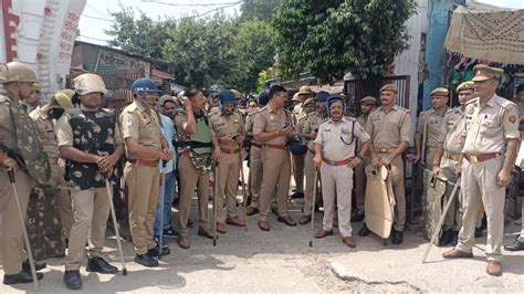 हापुड़ लाठीचार्ज कांड के बाद फिर आमने सामने आए पुलिस और अधिवक्ता तनाव