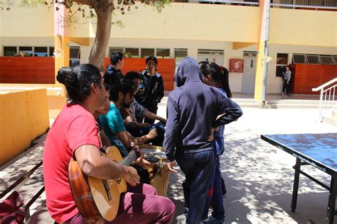 Jornada Académico Cultural en colegio de Administración y Comercio el