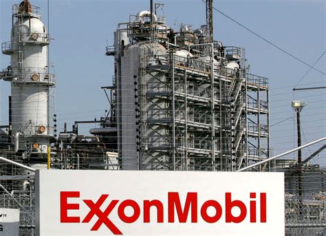 Exxonmobil Is At A Crossroads As Climate Crisis Spurs Clean Energy