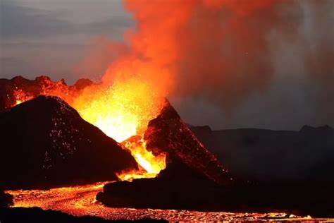 Akhir Februari Ada Gunung Berapi Di Indonesia Yang Berstatus