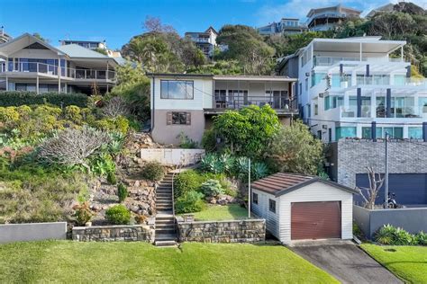 152 Avoca Drive Avoca Beach Nsw 2251 Domain