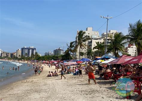 Praias de Caraguatatuba ficam cheias neste sábado a chegada do