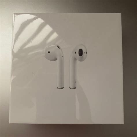 [bnib] Apple Airpods Gen 2 Audio Earphones On Carousell