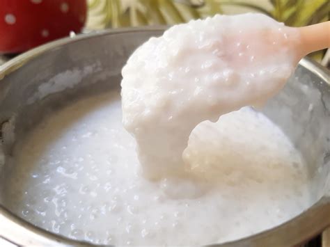 Тапайока на кокосовом молоке, с фруктами и скорлупой какао