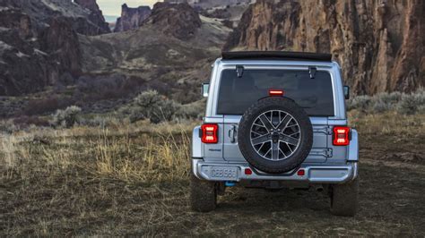 Jeep Wrangler Reveals Extra Tech Refinement And A Less