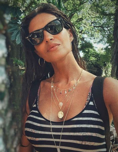 Fotos del día Chenoa posa en bikini