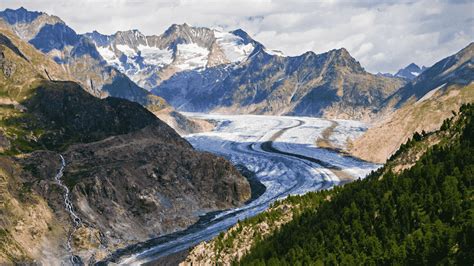 Aletsch Glacier: Everything You Need to Know - SwitzerLanding