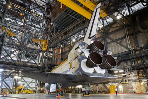 Spaceflight Now Sts The Majesty Of A Spaceship Up Close With