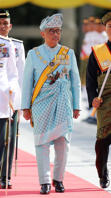 El Espectacular Despliegue De Joyas Y Medallas Del Nuevo Rey De Malasia