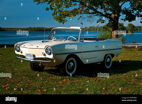 1961 Amphicar 770 Stock Photo Alamy