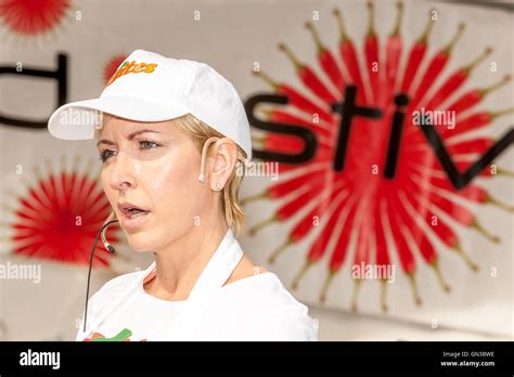 Model Heather Mills Centre Hi Res Stock Photography And Images Alamy