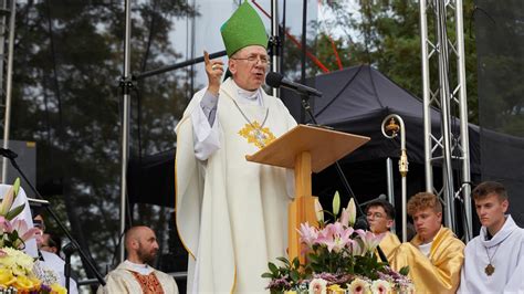 Jeste Cz Owiekiem Nadziei Bp Marian Rojek Exodusm Odych