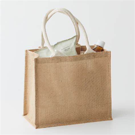 MUJI Launches New Reusable Jute Tote Bag