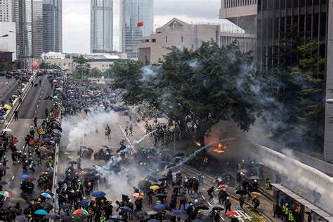 Dramatic images from the Hong Kong protests - ABC News