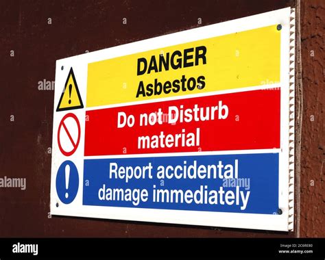 Asbestos Danger Warning Sign Hi Res Stock Photography And Images Alamy