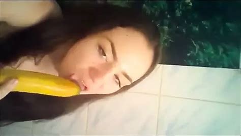Free Banana Suck Porn Videos XHamster
