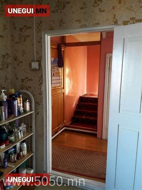 Төв зам дагуу худаг буудал бүх үйлчилгээндээ ойрхон цэвэрхэн дулаахан ...