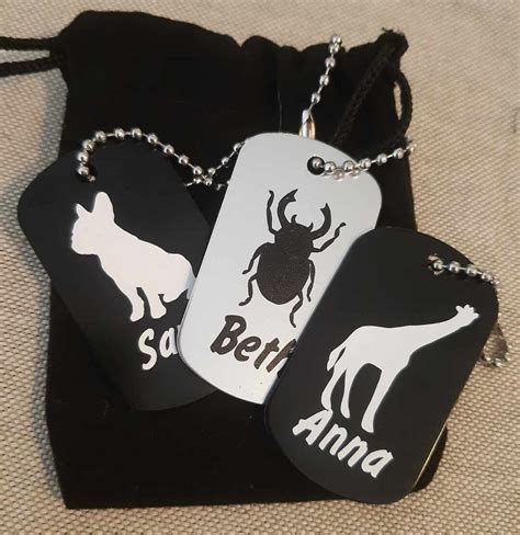 Personalisierte Hundemarke Name Mit Tiersilhouette Personalisierung