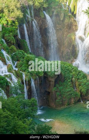 Der große Wasserfall Veliki slap Nationalpark Plitvicer Seen