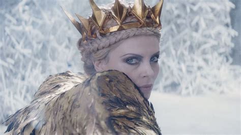 Extrait Du Film Le Chasseur Et La Reine Des Glaces Le Chasseur Et La