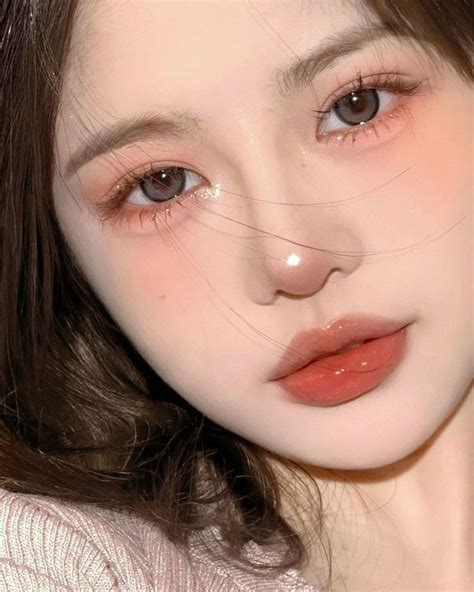 Mau Tampil Cantik Inilah Tutorial Makeup Natural Korean Look Untuk