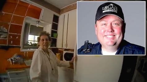 Watch Cop Sing To Blind Woman After Fixing Her Microwave Good News