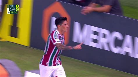 Fluminense brinca rosto de Cano em comemoração de Renato Gaúcho em