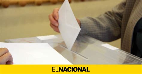 M S De Militantes Comuns Firman Un Manifiesto Contra El O