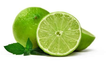 Descubre los beneficios de tomar jugo de limón todos los días