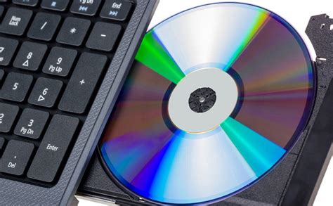 Hướng dẫn cách mở ổ đĩa cd trên laptop máy tính