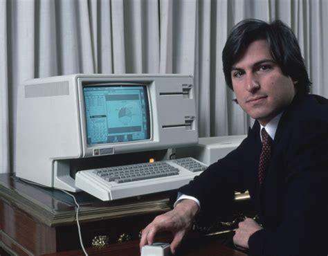 Apple computer Chrmn. Steve Jobs with the new LISA computer during ...