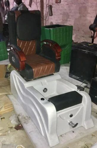 Pedicure Station Pedicure Massage Chair Manufacturer From New Delhi