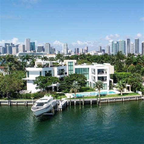 ️Modern Homes Miami Beach – Miami Beach Home Finder