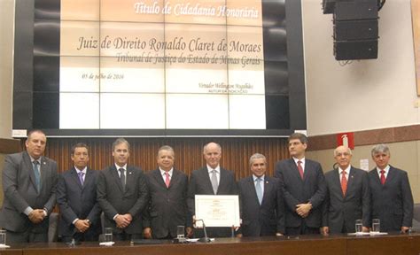 Juiz Ronaldo Claret recebe título de cidadão honorário de Belo Horizonte