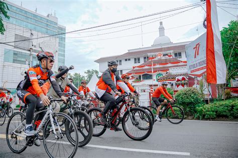 GALERI FOTO Wali Kota Medan Bobby Nasution Gowes Bersama Medan Sport