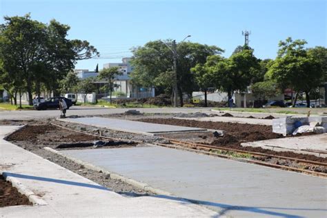 Obras Bloqueiam Tr Nsito No Largo Carlos Fetter Spa O Fm