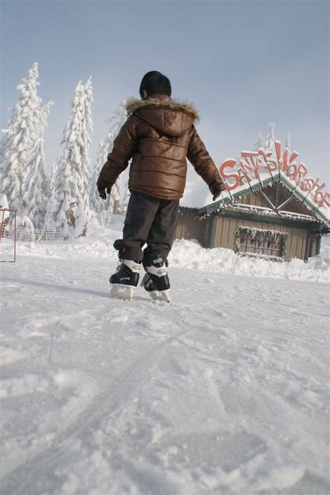 santas workshop | Santas workshop, Winter wonderland, Santa