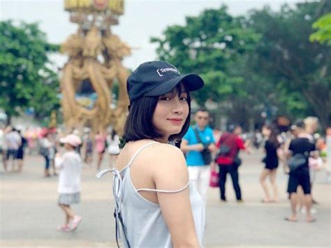 Ngây ngất ngắm đường cong đầy mê hoặc của hot girl quê lúa