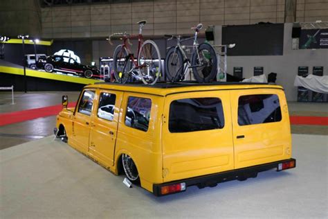 Two Conjoined Suzuki Jimnys Create A Slammed Hummer H1 Carscoops