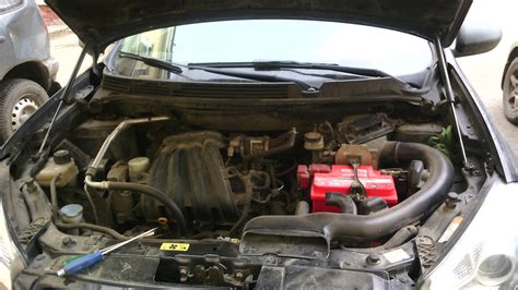 Газовые упоры под капот. — Nissan Qashqai (1G), 1,6 л, 2012 года ...