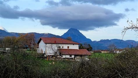 Udalatx Txapelakin O Atitik Haizea Eta Hodeiak Eitb Eus Flickr