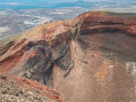 Tongariro Crossing Season Guide And Tips For The Alpine Crossing Hike