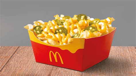 Mcdonalds Much Loved Chilli Cheese Fries Are Back On The Menu Yomzansi