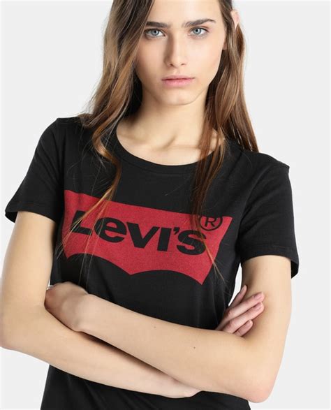 Camiseta de mujer Levi s con logo y manga corta Levi s El Corte Inglés