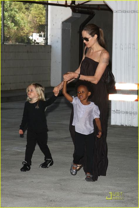 Angelina Jolie Dances With Shiloh Zee Photo 2035371 Angelina Jolie