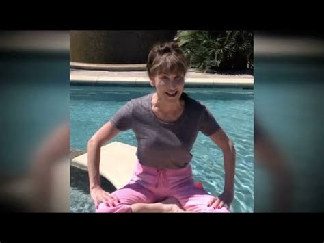 Hot Robin McGraw Bikini Pics